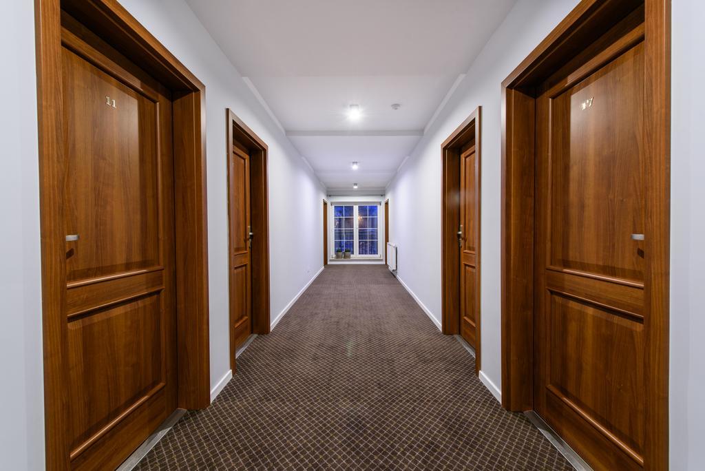 Hotel Nowy Dwor Trzebnica Esterno foto