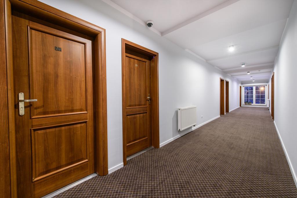 Hotel Nowy Dwor Trzebnica Esterno foto