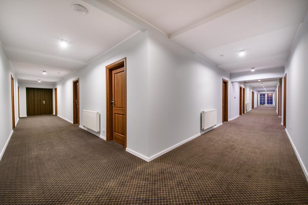 Hotel Nowy Dwor Trzebnica Esterno foto