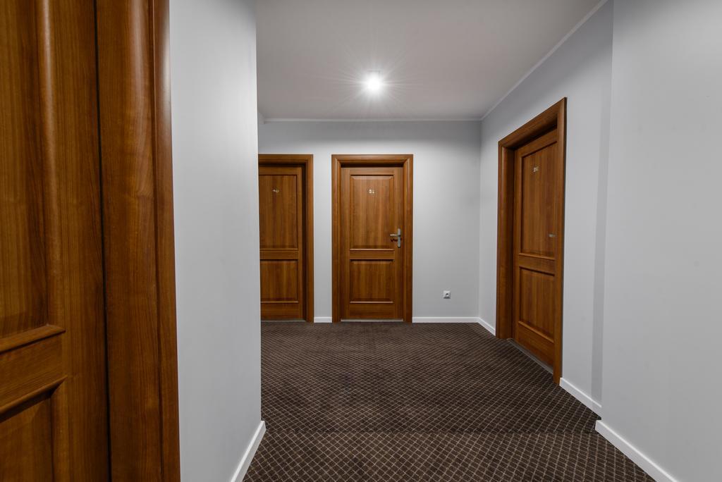 Hotel Nowy Dwor Trzebnica Esterno foto